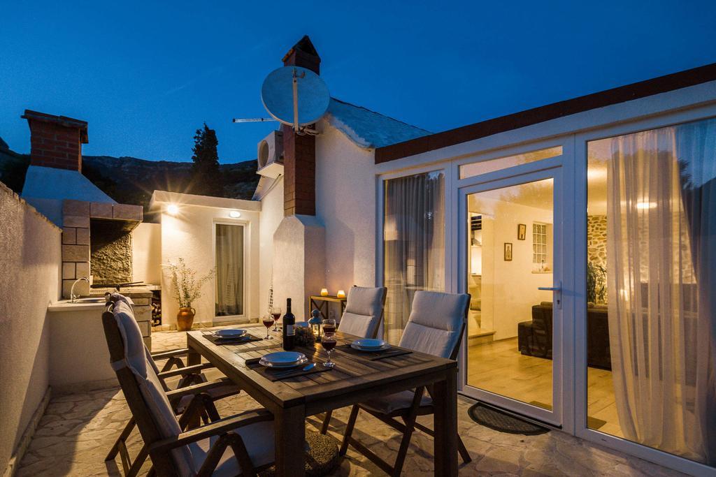 Holiday Home Zlatni San - Private Heated Pool Bol Ruang foto
