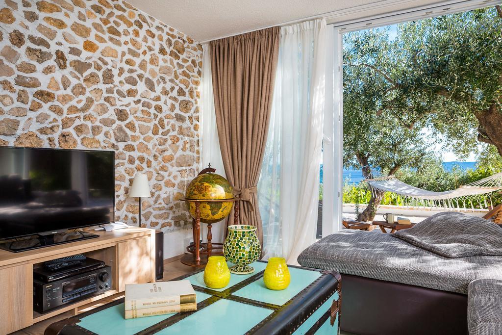 Holiday Home Zlatni San - Private Heated Pool Bol Ruang foto