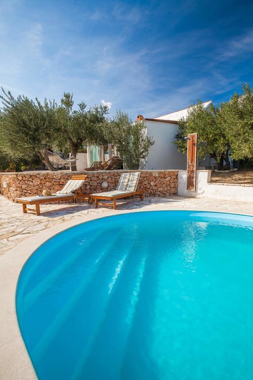 Holiday Home Zlatni San - Private Heated Pool Bol Ruang foto