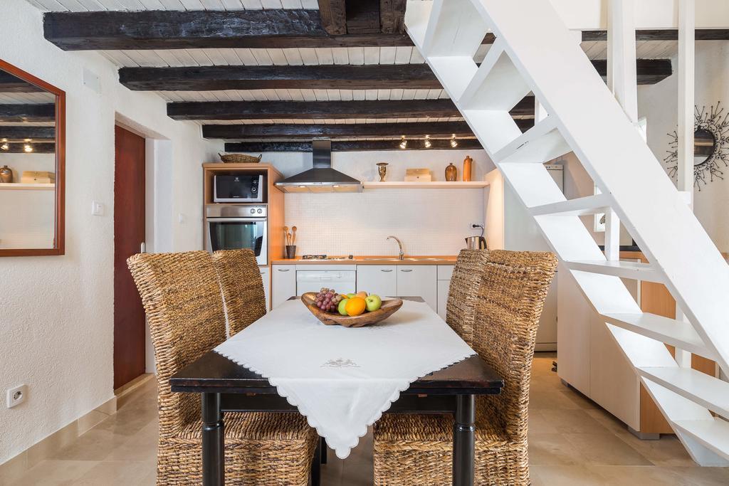 Holiday Home Zlatni San - Private Heated Pool Bol Ruang foto